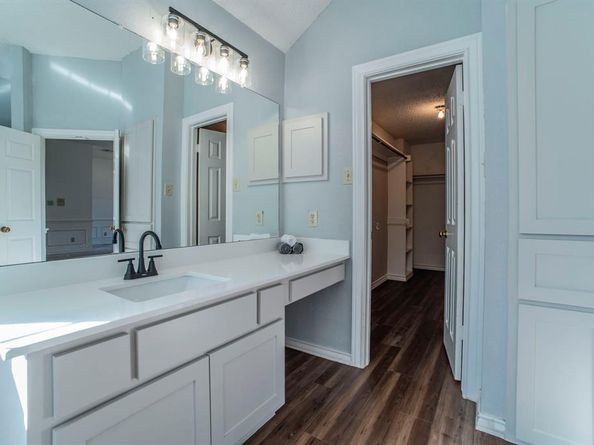 1240  Trinity Drive , Benbrook Texas 76126