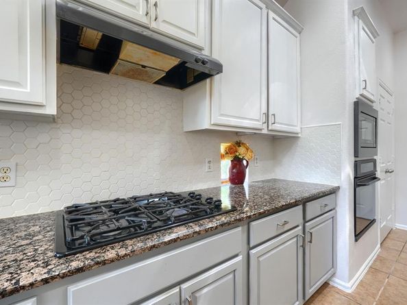 2860  Prado  , Grand Prairie Texas 75054