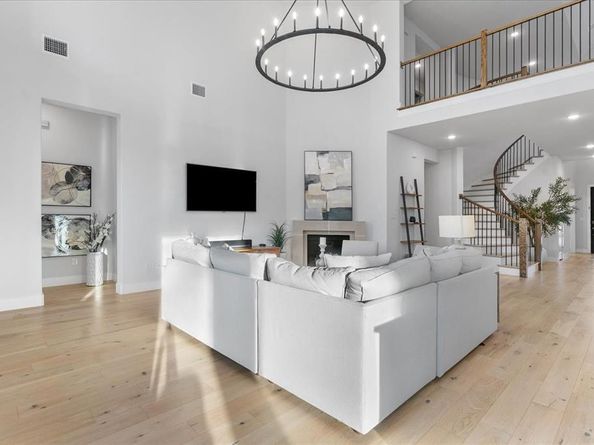 4043  Heatherton Drive , Celina Texas 75009