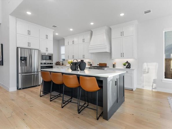 4043  Heatherton Drive , Celina Texas 75009