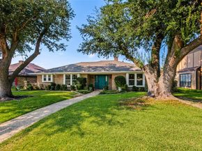 607  Tiffany Trail , Richardson Texas 75081