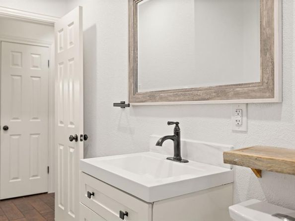 13766  Heartside Place , Farmers Branch Texas 75234