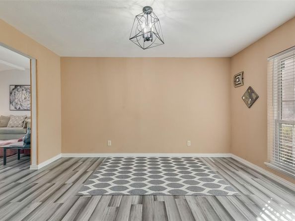 523  Faye Street , DeSoto Texas 75115