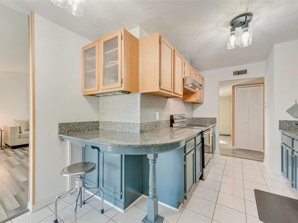 523  Faye Street , DeSoto Texas 75115