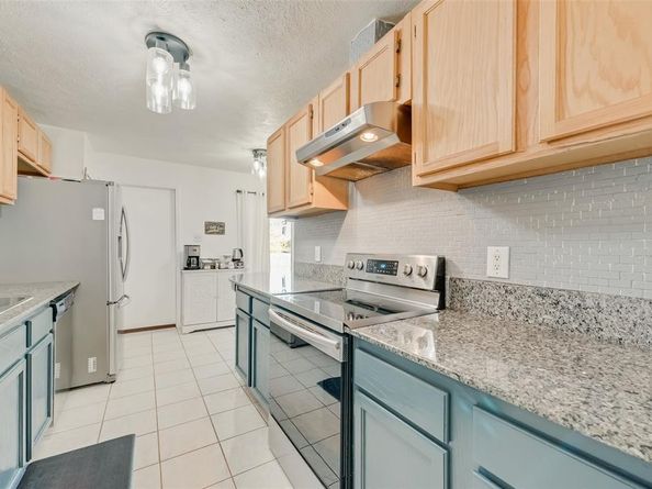 523  Faye Street , DeSoto Texas 75115