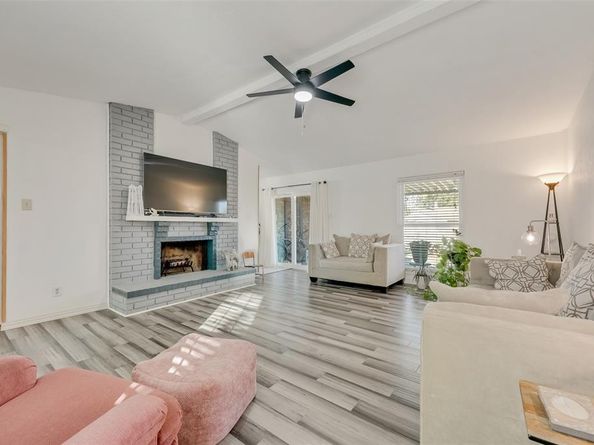 523  Faye Street , DeSoto Texas 75115