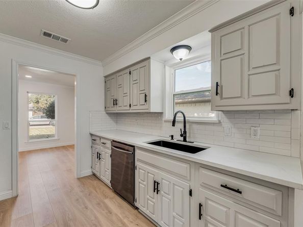 2112  Plymouth Rock Drive , Richardson Texas 75081