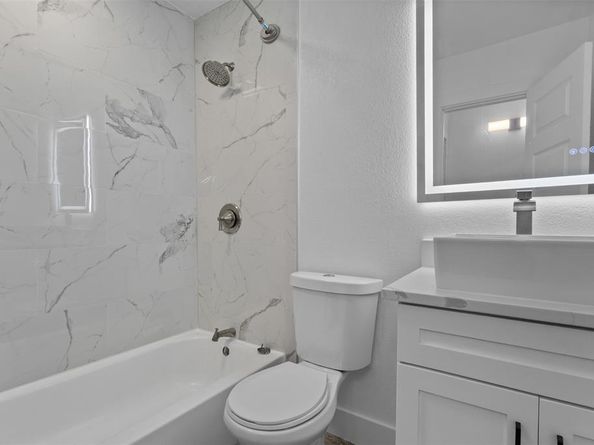 922 S Windomere Avenue , Dallas Texas 75208