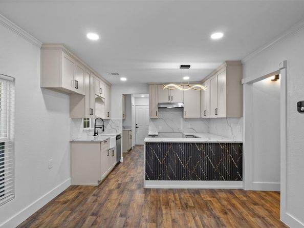 922 S Windomere Avenue , Dallas Texas 75208