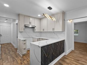 922 S Windomere Avenue , Dallas Texas 75208