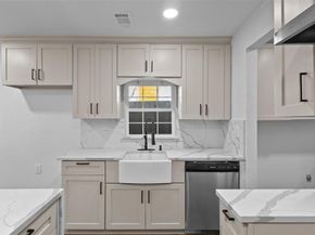 922 S Windomere Avenue , Dallas Texas 75208