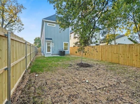 4230  Aztec  , Dallas Texas 75216