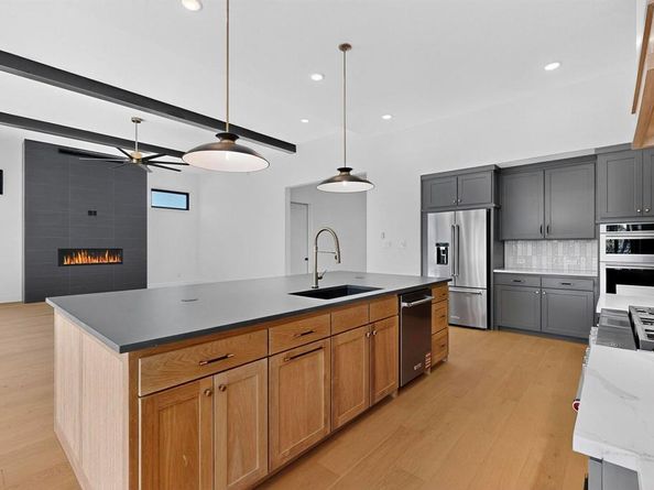 1770  Coopers Hawk Drive , Arlington Texas 76005