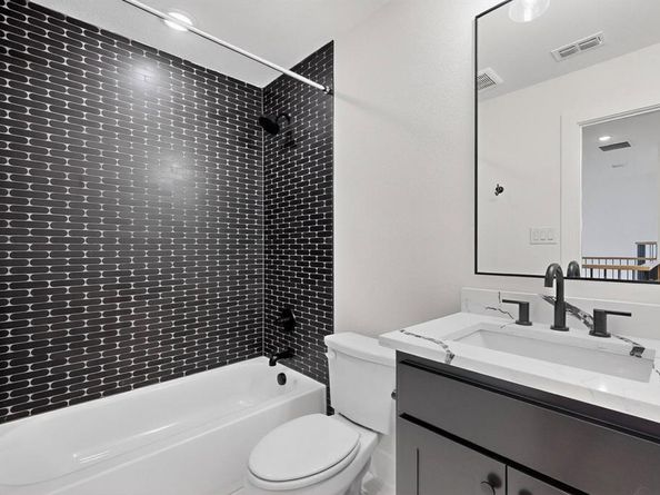 1770  Coopers Hawk Drive , Arlington Texas 76005