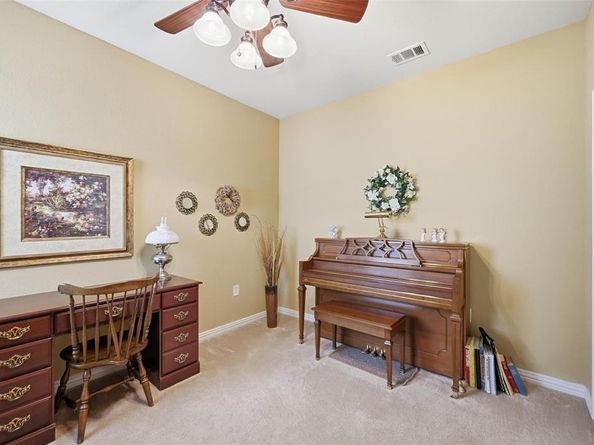 252  Heritage Hill Drive , Lewisville Texas 75067