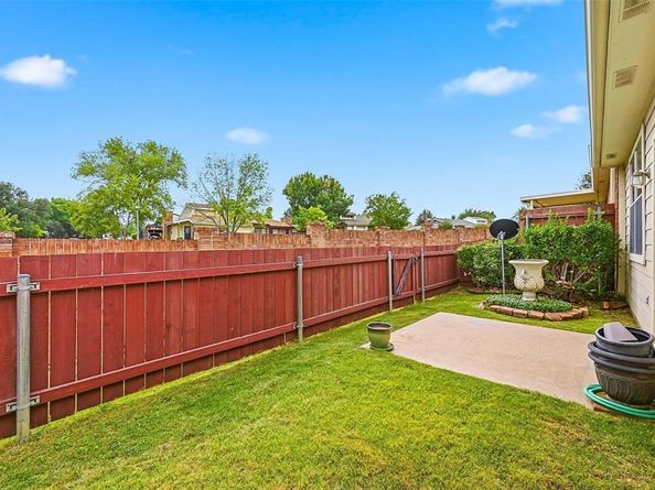 252  Heritage Hill Drive , Lewisville Texas 75067