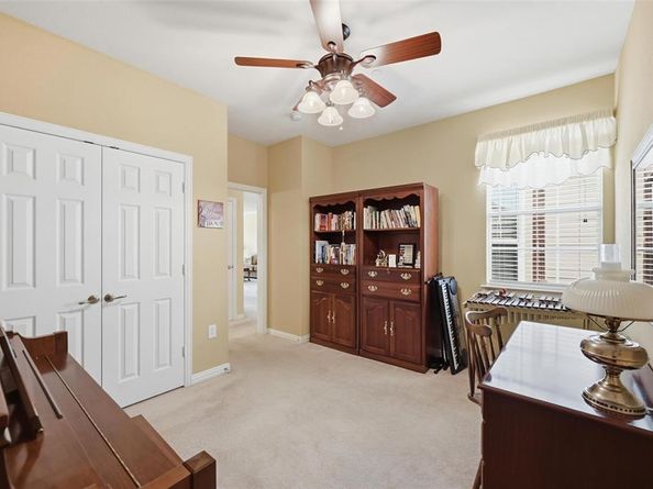 252  Heritage Hill Drive , Lewisville Texas 75067