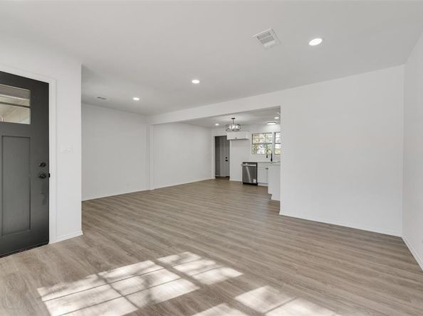 4249  Crenshaw Avenue , Fort Worth Texas 76105