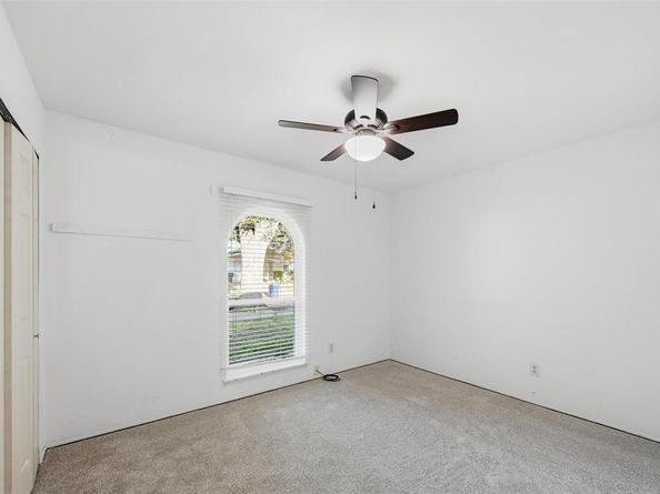 1721  Dell Oak Drive , Garland Texas 75040