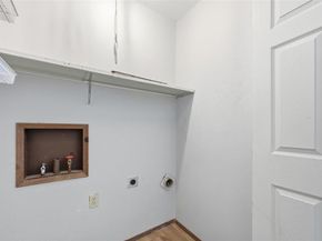 1721  Dell Oak Drive , Garland Texas 75040