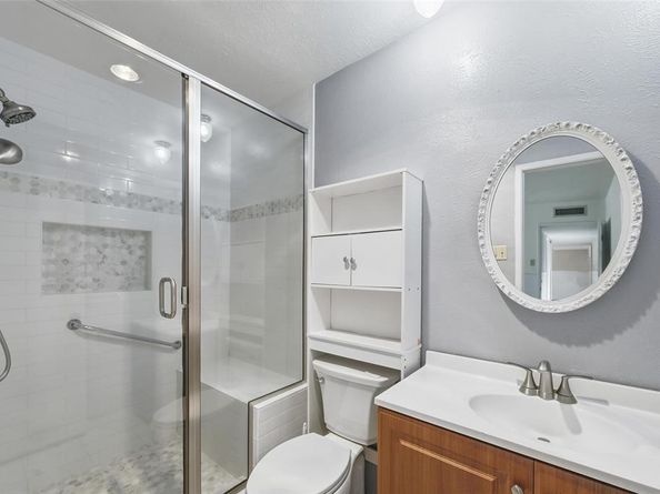 1721  Dell Oak Drive , Garland Texas 75040