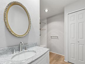 1721  Dell Oak Drive , Garland Texas 75040