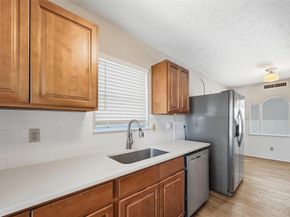 1721  Dell Oak Drive , Garland Texas 75040