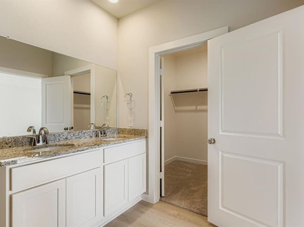 3555  Bronze Oak Terrace , Dallas Texas 75253