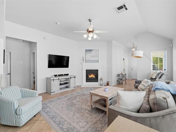 1113  King George Lane , Savannah Texas 76227