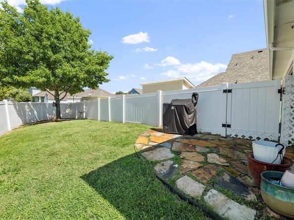 1113  King George Lane , Savannah Texas 76227