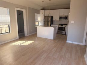 1115 S Glasgow Drive  2, Dallas Texas 75223