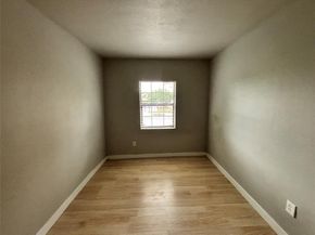 1115 S Glasgow Drive  2, Dallas Texas 75223