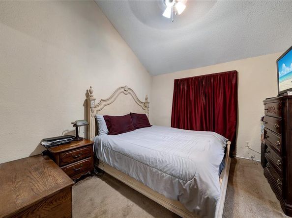 10464  Woodleaf Drive , Dallas Texas 75227