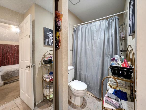 10464  Woodleaf Drive , Dallas Texas 75227