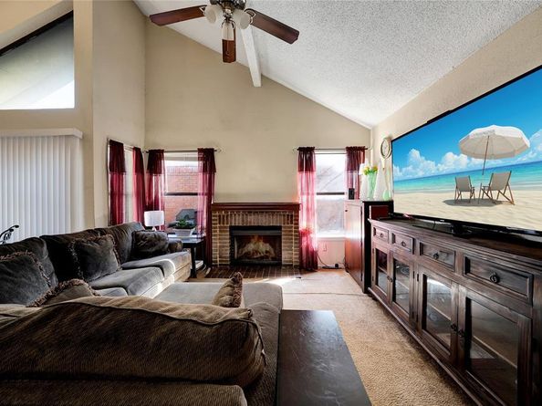 10464  Woodleaf Drive , Dallas Texas 75227