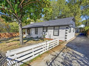 1711  Essex Avenue , Dallas Texas 75203