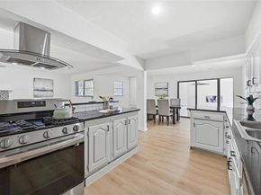 1711  Essex Avenue , Dallas Texas 75203