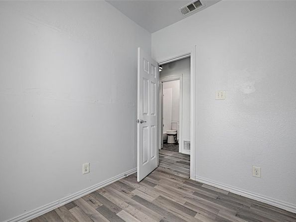 3020  South Boulevard  6, Dallas Texas 75215