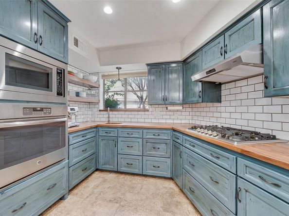 2203  Southcrest Drive , Arlington Texas 76013