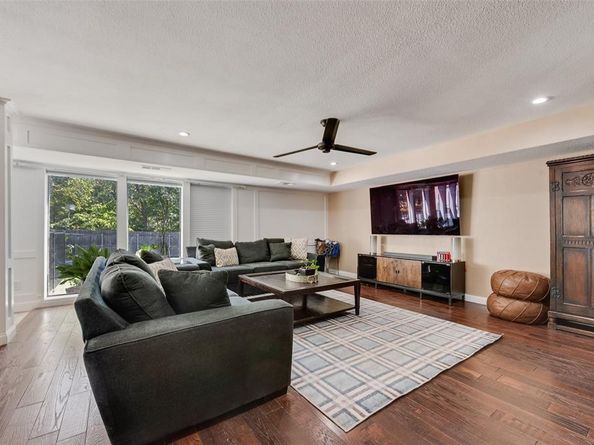 2203  Southcrest Drive , Arlington Texas 76013