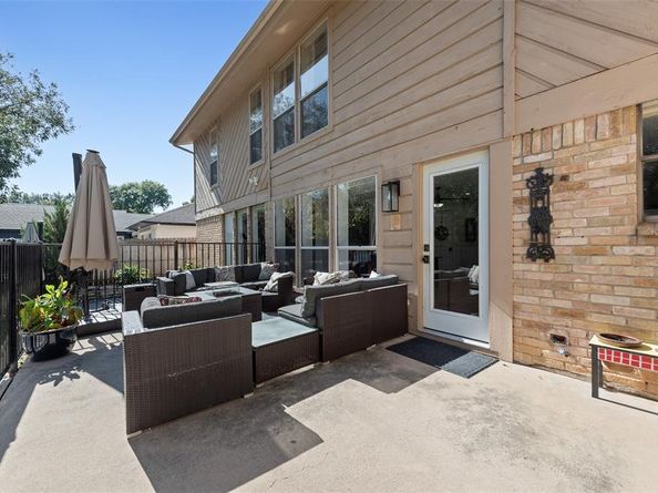 2203  Southcrest Drive , Arlington Texas 76013