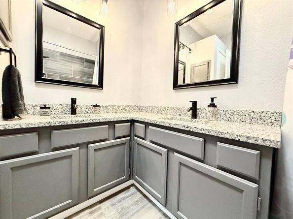 4321  Winchester Court , Grand Prairie Texas 75052