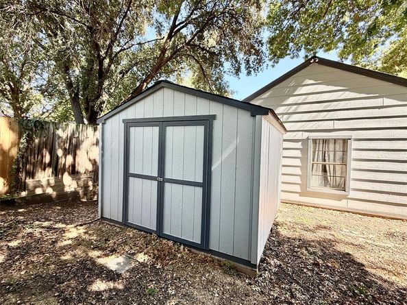 4321  Winchester Court , Grand Prairie Texas 75052