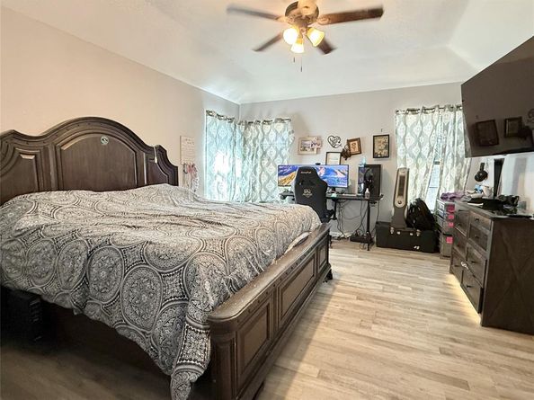 4321  Winchester Court , Grand Prairie Texas 75052