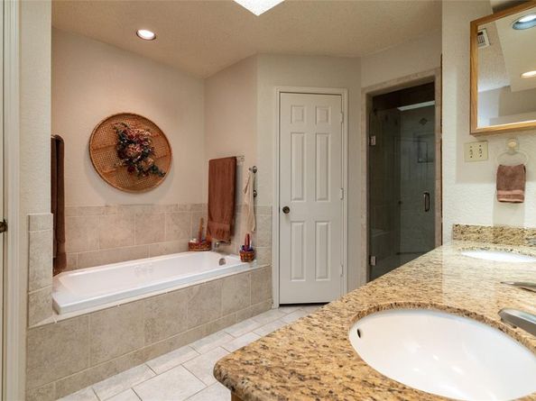 10053  Regent Row Street , Benbrook Texas 76126