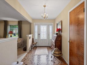 1808 E Cedar Elm Drive , Arlington Texas 76012