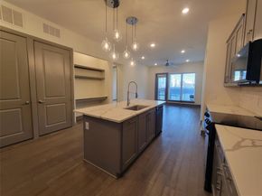 2700  Old Denton Road  1017, Carrollton Texas 75007