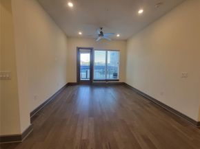 2700  Old Denton Road  1017, Carrollton Texas 75007