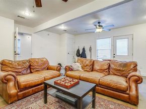 2212  Ridge Lane , Grapevine Texas 76051