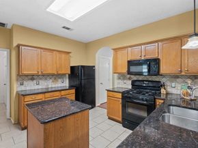 6415  Viking Trail , Arlington Texas 76001